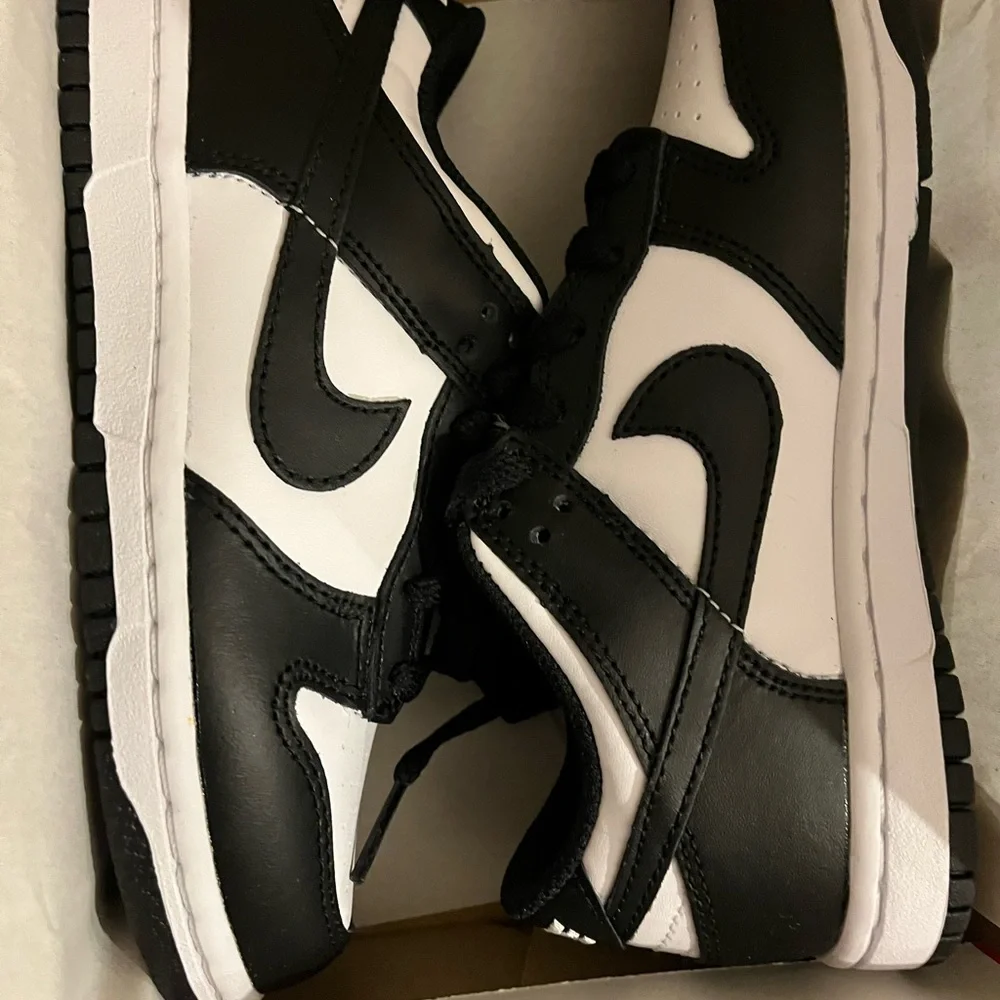 Nike Dunk Low (Panda) Toddler - Picture 1 of 6